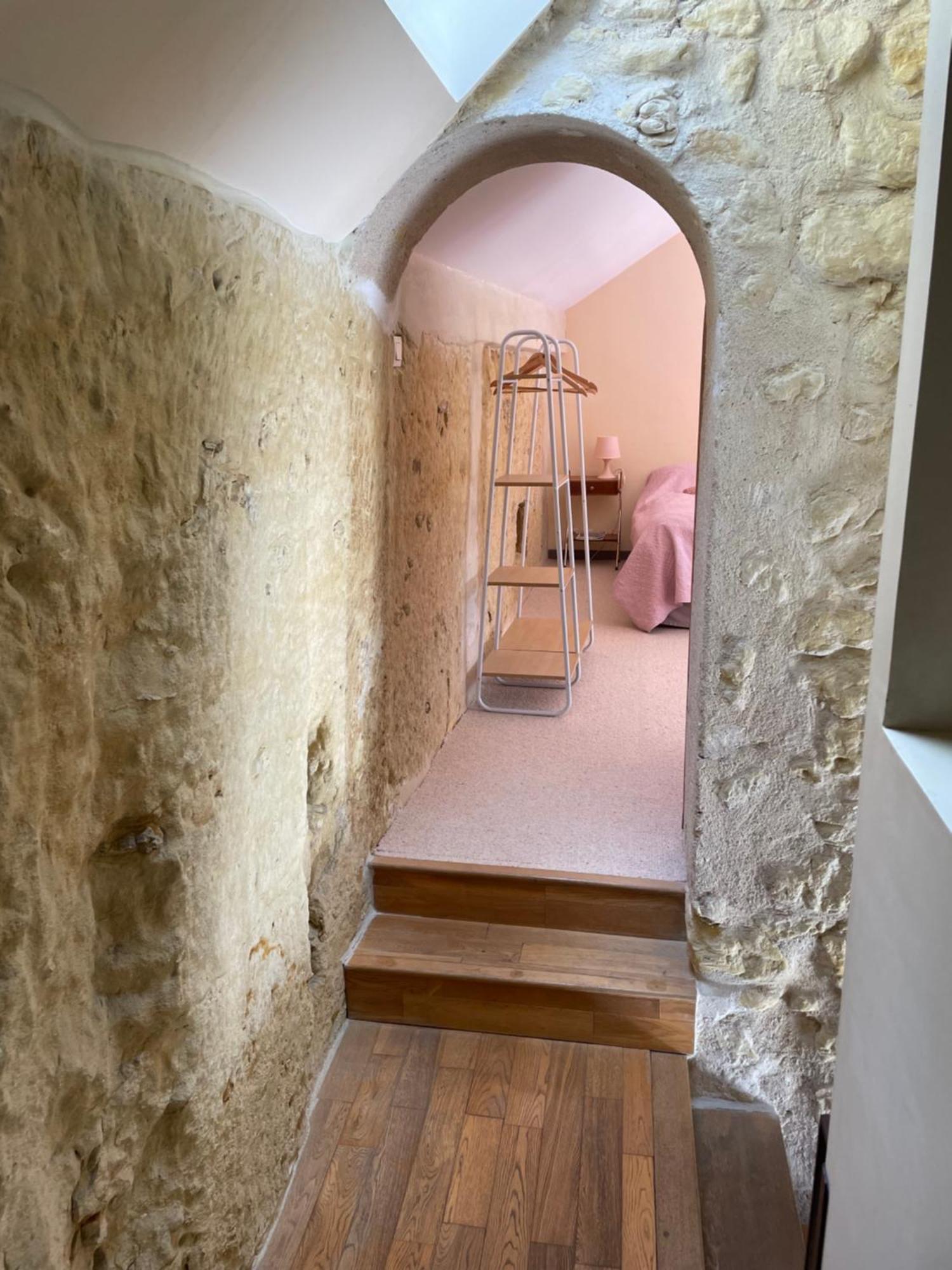 La Maison Des Caves Châteauvieux Exterior photo